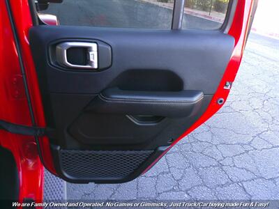 2019 Jeep Wrangler Unlimited Sahara - Photo 28 - Mesa, AZ 85202