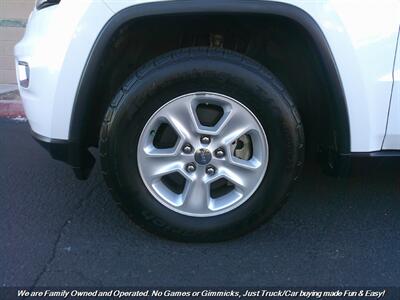 2017 Jeep Grand Cherokee Laredo   - Photo 45 - Mesa, AZ 85202