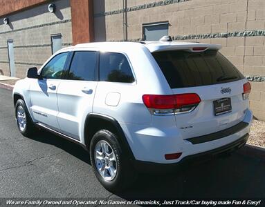 2017 Jeep Grand Cherokee Laredo   - Photo 6 - Mesa, AZ 85202