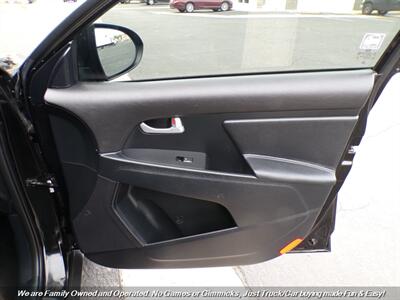 2015 Kia Sportage LX   - Photo 28 - Mesa, AZ 85202