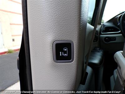2017 Chrysler Pacifica Touring-L Plus   - Photo 23 - Mesa, AZ 85202