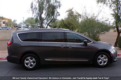 2017 Chrysler Pacifica Touring-L Plus   - Photo 5 - Mesa, AZ 85202