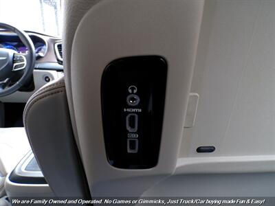 2017 Chrysler Pacifica Touring-L Plus   - Photo 43 - Mesa, AZ 85202