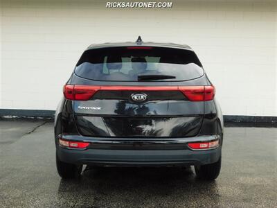 2017 Kia Sportage LX  4x4 - Photo 6 - Cedar Rapids, IA 52402