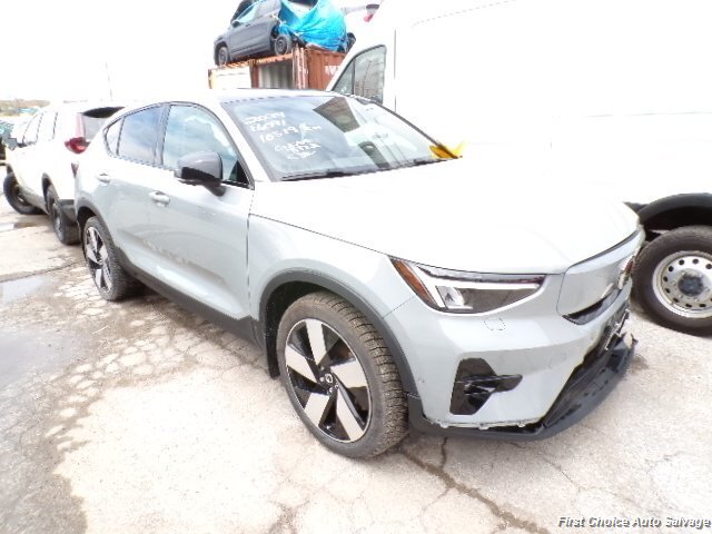 2024 Volvo C40 Recharge Twin Plus   - Photo 1 - Woodbridge, ON L4L 8L6