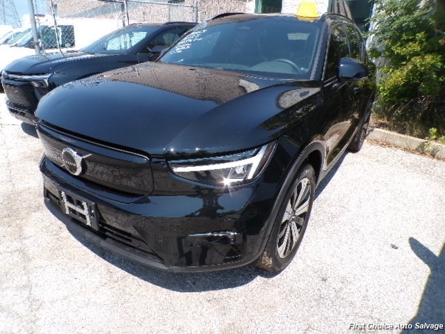 2023 Volvo XC40 Recharge Twin Plus  