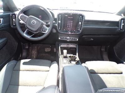 2023 Volvo XC40 Recharge Twin Plus   - Photo 12 - Woodbridge, ON L4L 8L6