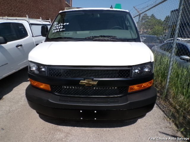 2023 Chevrolet Express 3500  