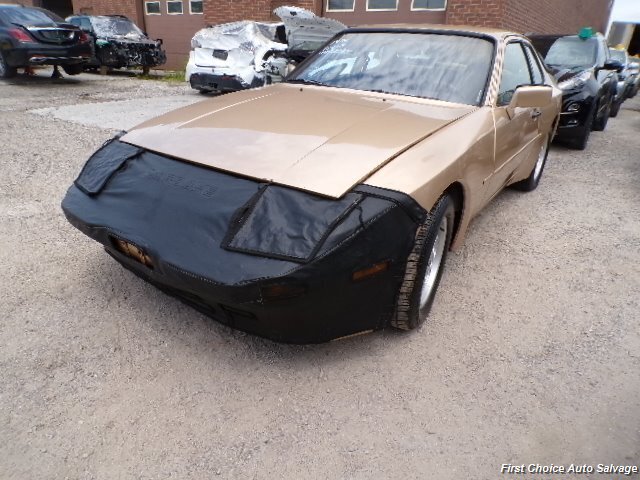 1984 Porsche 944  