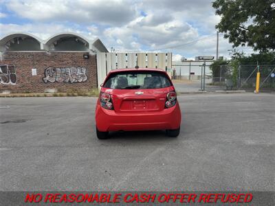 2016 Chevrolet Sonic LT Auto   - Photo 4 - St. Louis, MO 63116