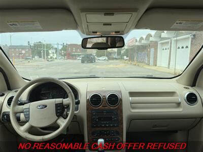 2007 Ford Freestyle SEL   - Photo 9 - St. Louis, MO 63116