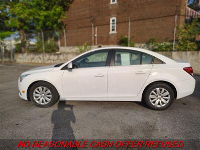 2011 Chevrolet Cruze LT   - Photo 5 - St. Louis, MO 63116