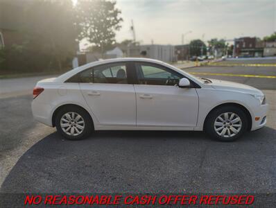 2011 Chevrolet Cruze LT   - Photo 3 - St. Louis, MO 63116