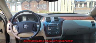 2007 Cadillac DTS   - Photo 8 - St. Louis, MO 63116