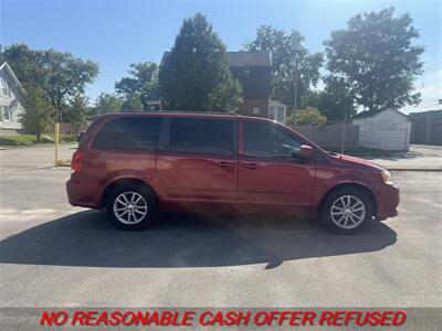 2014 Dodge Grand Caravan SXT   - Photo 3 - St. Louis, MO 63116