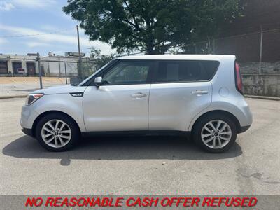 2019 Kia Soul +   - Photo 5 - St. Louis, MO 63116