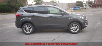 2019 Ford Escape SE   - Photo 3 - St. Louis, MO 63116