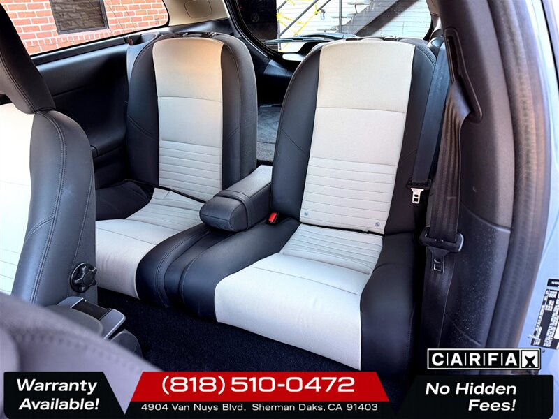 2012 Volvo C30 T5   - Photo 11 - Sherman Oaks, CA 91403-1701