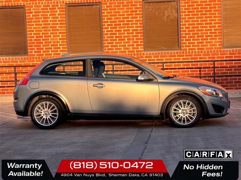 2012 Volvo C30 T5   - Photo 7 - Sherman Oaks, CA 91403-1701