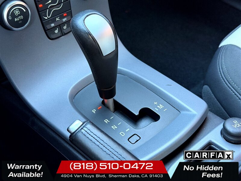 2012 Volvo C30 T5   - Photo 14 - Sherman Oaks, CA 91403-1701