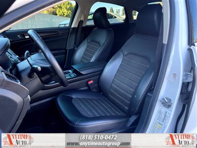 2018 Ford Fusion Hybrid SE   - Photo 14 - Sherman Oaks, CA 91403-1701