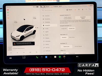 2022 Tesla Model Y Performance   - Photo 17 - Sherman Oaks, CA 91403-1701