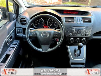 2014 Mazda Mazda5 Sport   - Photo 11 - Sherman Oaks, CA 91403-1701