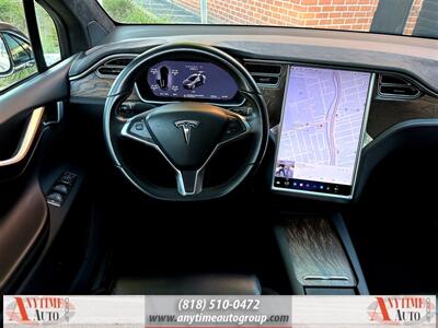 2017 Tesla Model X 100D   - Photo 14 - Sherman Oaks, CA 91403-1701
