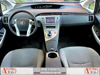 2014 Toyota Prius Three   - Photo 10 - Sherman Oaks, CA 91403-1701