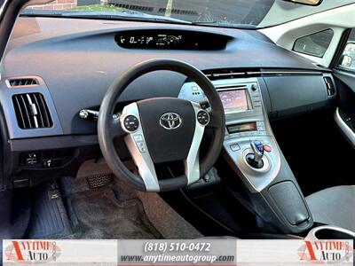 2014 Toyota Prius Three   - Photo 13 - Sherman Oaks, CA 91403-1701