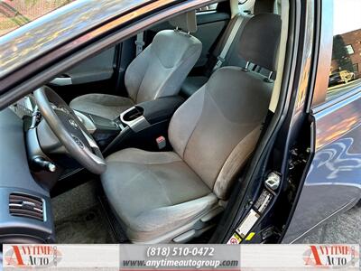 2014 Toyota Prius Three   - Photo 14 - Sherman Oaks, CA 91403-1701
