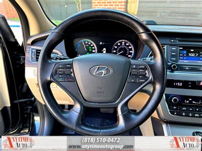 2016 Hyundai SONATA Hybrid Limited   - Photo 21 - Sherman Oaks, CA 91403-1701