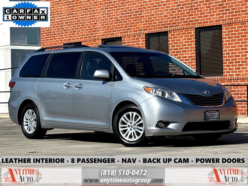 2015 Toyota Sienna XLE 8 Passenger  