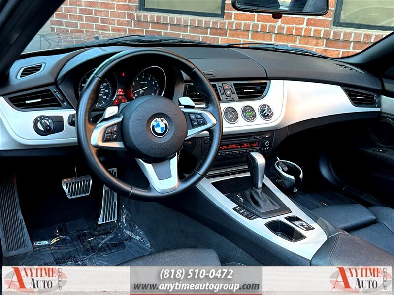 2011 BMW Z4 sDrive30i photo