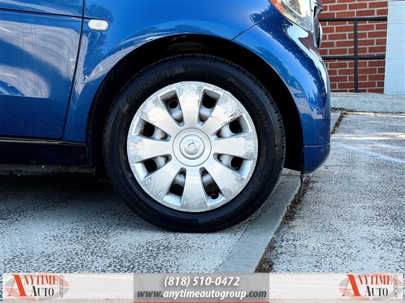 2016 Smart fortwo Passion - Photo 19 - Sherman Oaks, CA 91403-1701