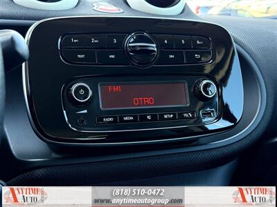 2016 Smart fortwo Passion - Photo 14 - Sherman Oaks, CA 91403-1701