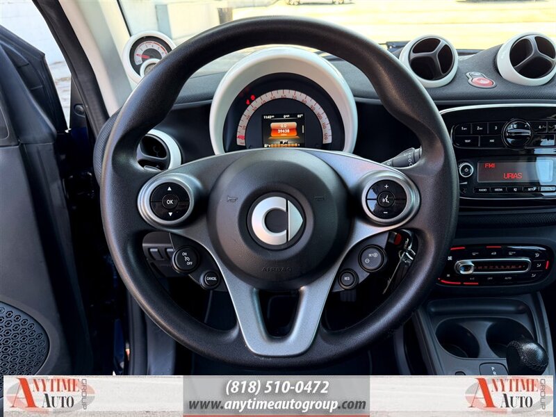2016 Smart fortwo Passion - Photo 17 - Sherman Oaks, CA 91403-1701