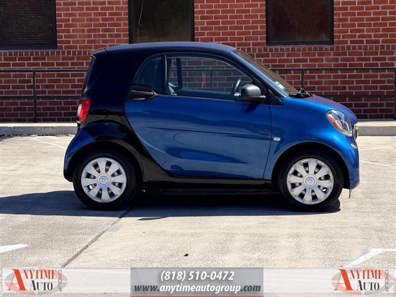 2016 Smart fortwo Passion - Photo 8 - Sherman Oaks, CA 91403-1701