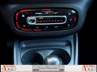 2016 Smart fortwo Passion - Photo 15 - Sherman Oaks, CA 91403-1701