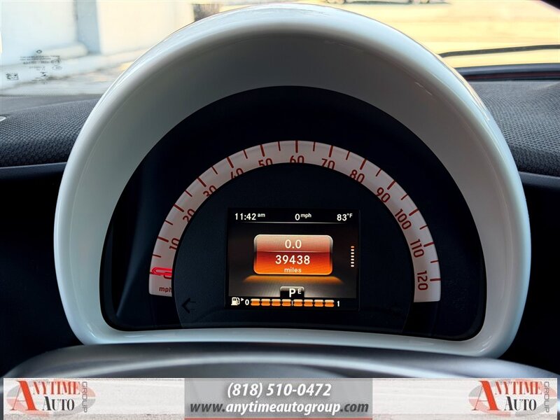 2016 Smart fortwo Passion - Photo 12 - Sherman Oaks, CA 91403-1701