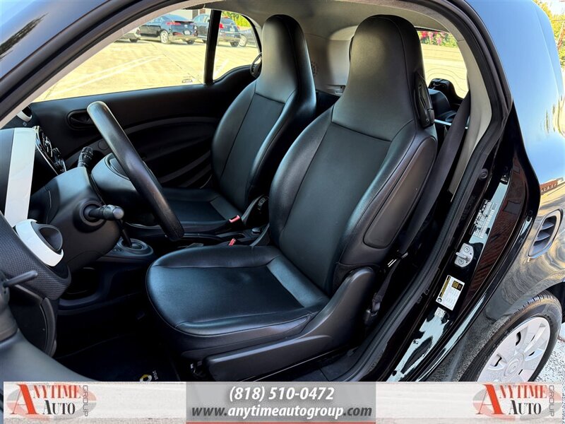 2016 Smart fortwo Passion - Photo 10 - Sherman Oaks, CA 91403-1701