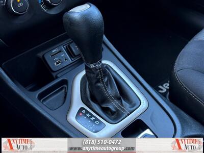 2015 Jeep Cherokee Sport   - Photo 18 - Sherman Oaks, CA 91403-1701