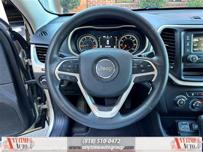 2015 Jeep Cherokee Sport   - Photo 19 - Sherman Oaks, CA 91403-1701