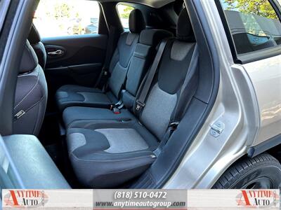 2015 Jeep Cherokee Sport   - Photo 20 - Sherman Oaks, CA 91403-1701