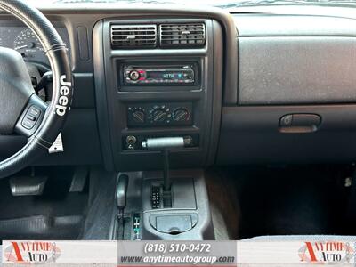 2000 Jeep Cherokee Classic  4x4 - Photo 14 - Sherman Oaks, CA 91403-1701