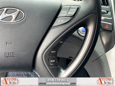 2013 Hyundai SONATA Hybrid   - Photo 21 - Sherman Oaks, CA 91403-1701