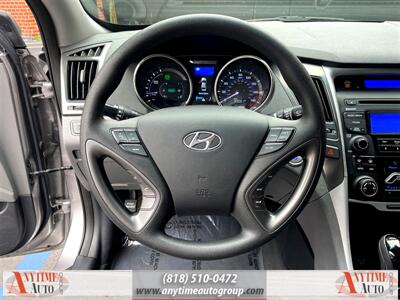 2013 Hyundai SONATA Hybrid   - Photo 20 - Sherman Oaks, CA 91403-1701