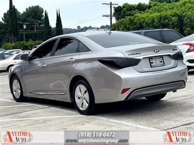 2013 Hyundai SONATA Hybrid   - Photo 6 - Sherman Oaks, CA 91403-1701