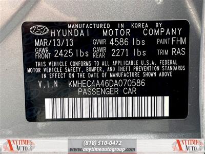 2013 Hyundai SONATA Hybrid   - Photo 30 - Sherman Oaks, CA 91403-1701