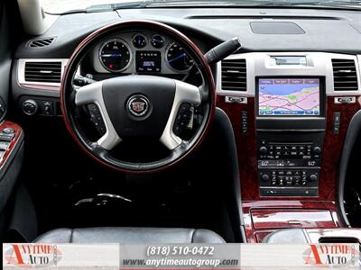 2013 Cadillac Escalade ESV Premium   - Photo 15 - Sherman Oaks, CA 91403-1701